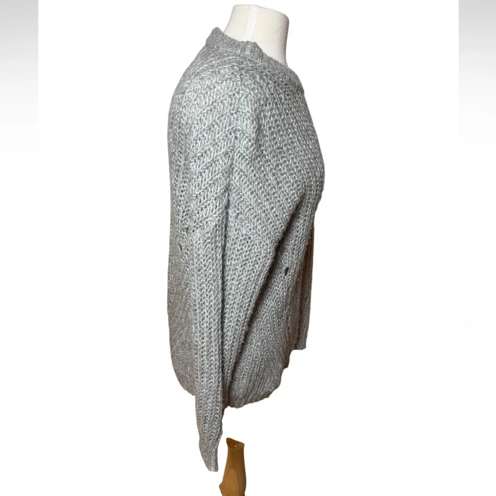 American Eagle Outfitters soft stylish